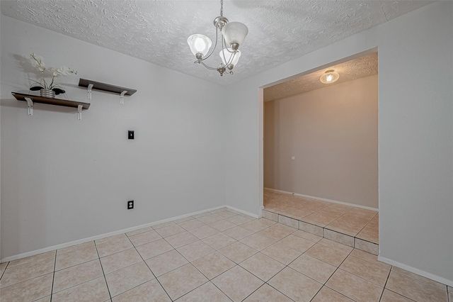 10322 Clarktower Lane, Sugar Land, TX 77498