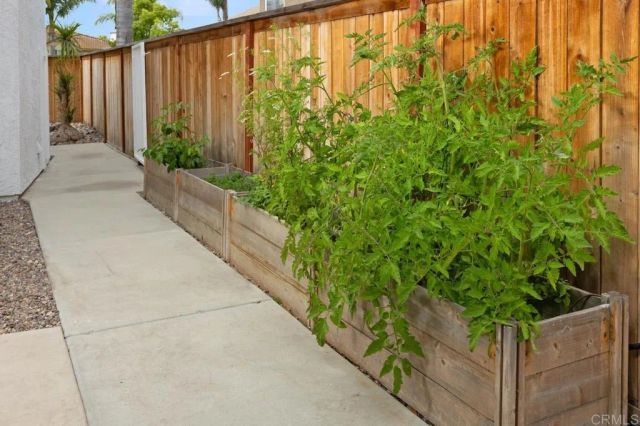3327 Avocado Vista Lane, Fallbrook, CA 92028