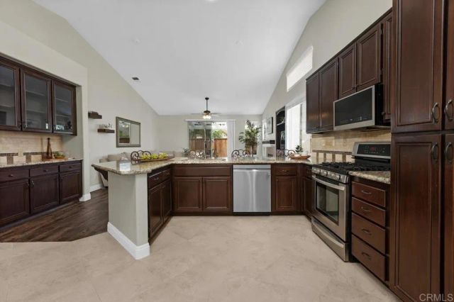 3327 Avocado Vista Lane, Fallbrook, CA 92028