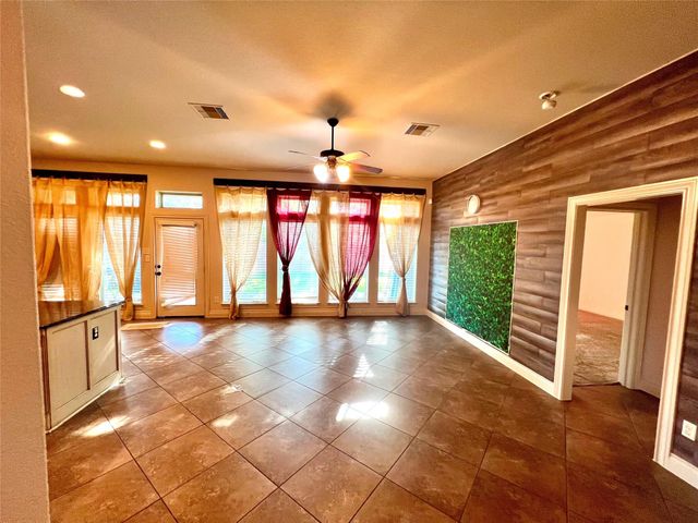 2801 Field Hollow Drive, Pearland, TX 77584