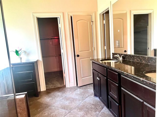 2801 Field Hollow Drive, Pearland, TX 77584
