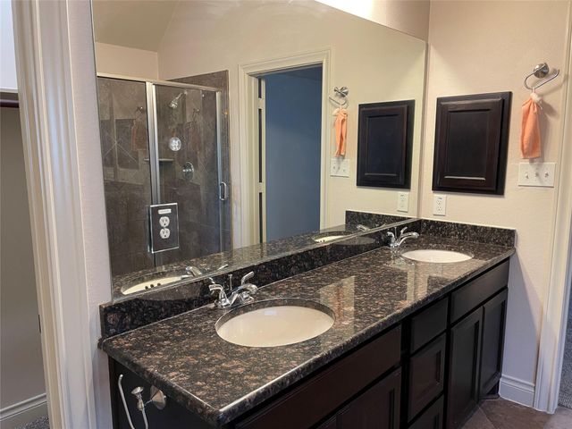 2801 Field Hollow Drive, Pearland, TX 77584