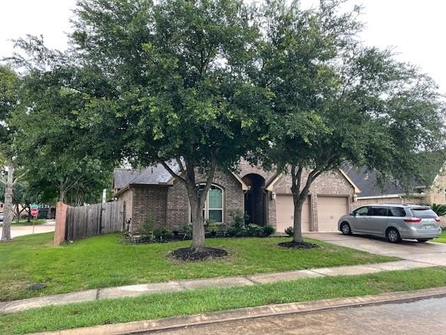 2801 Field Hollow Drive, Pearland, TX 77584