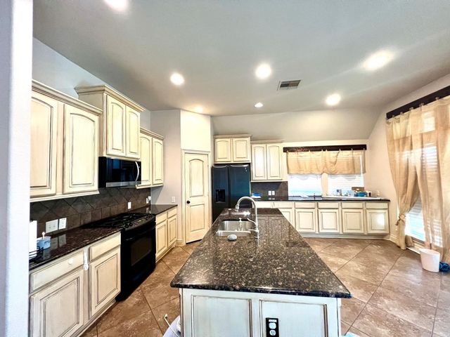 2801 Field Hollow Drive, Pearland, TX 77584