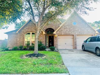2801 Field Hollow Drive, Pearland, TX 77584