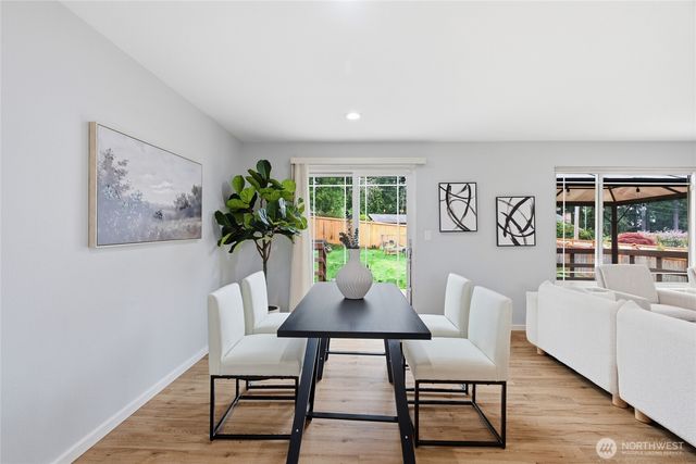 2713 NE 23rd Place, Renton, WA 98056