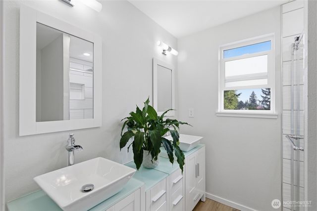 2713 NE 23rd Place, Renton, WA 98056