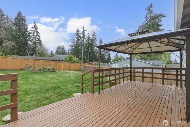 2713 NE 23rd Place, Renton, WA 98056