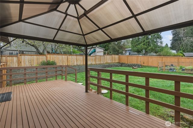 2713 NE 23rd Place, Renton, WA 98056