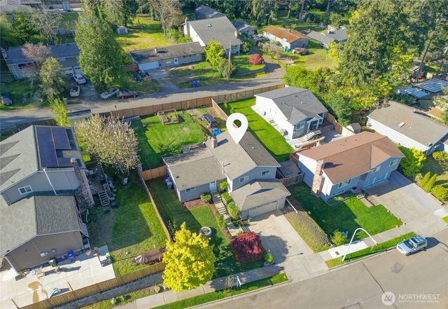 2713 NE 23rd Place, Renton, WA 98056