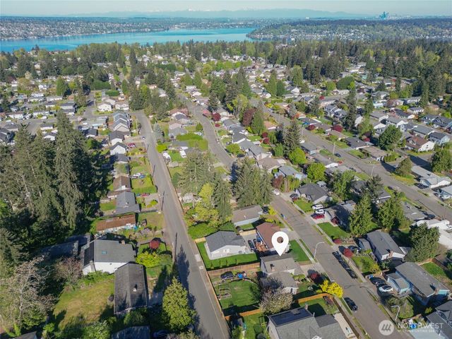 2713 NE 23rd Place, Renton, WA 98056