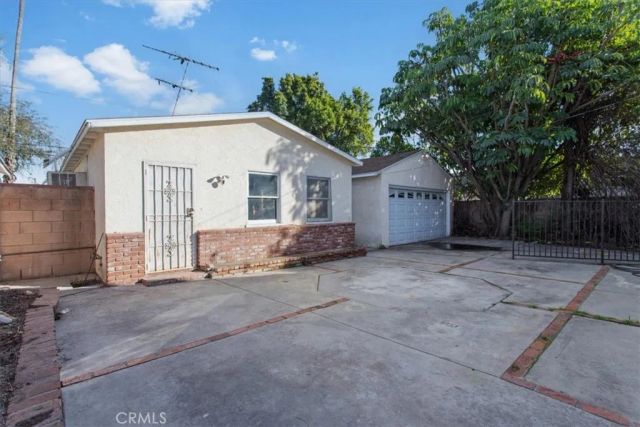 5734 Colfax Avenue, North Hollywood, CA 91601