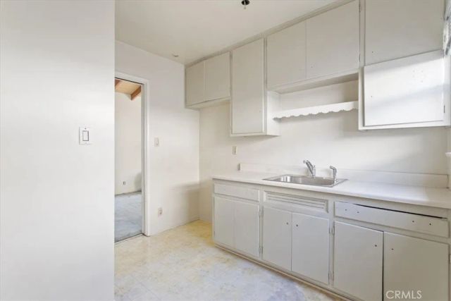 5734 Colfax Avenue, North Hollywood, CA 91601