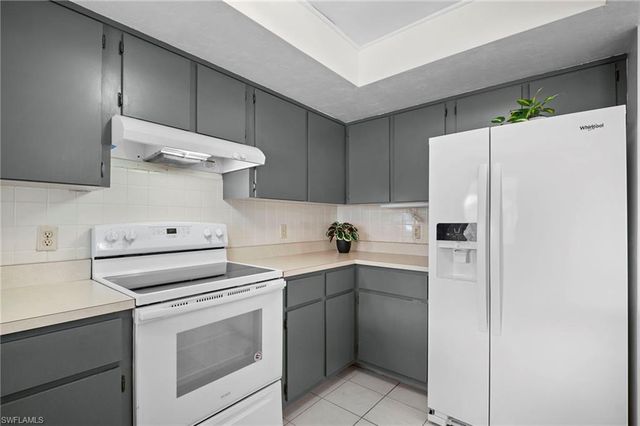 9721 deerfoot DR, Fort Myers, FL 33919