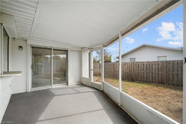 9721 deerfoot DR, Fort Myers, FL 33919