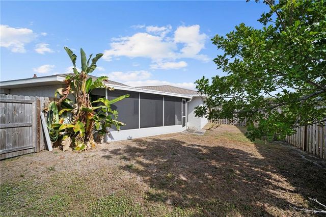 9721 deerfoot DR, Fort Myers, FL 33919