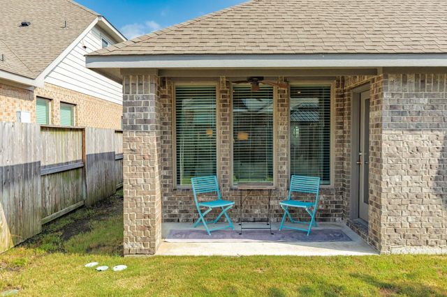 3738 Amoroso Drive, Iowa Colony, TX 77583