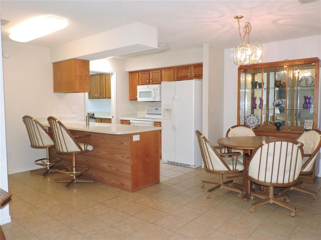 281 GENESIS POINTE DRIVE 8-3, Lake Wales, FL 33859