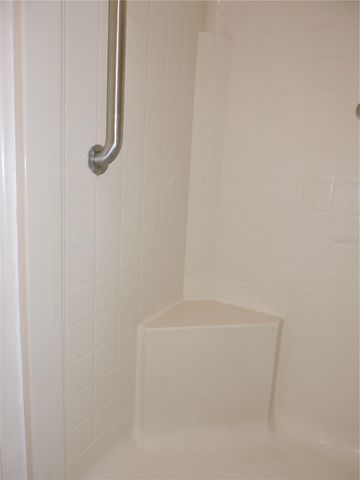 281 GENESIS POINTE DRIVE 8-3, Lake Wales, FL 33859
