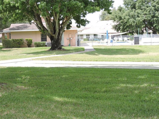 281 GENESIS POINTE DRIVE 8-3, Lake Wales, FL 33859