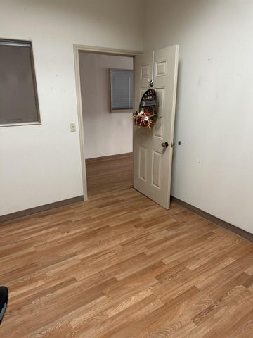 120 S Main ST, Burnet, TX 78611