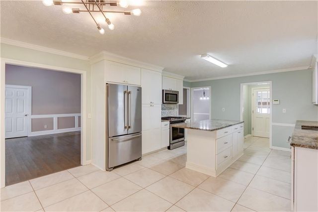 291 Shore Drive, Suwanee, GA 30024