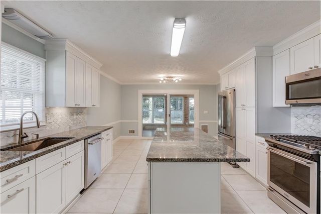 291 Shore Drive, Suwanee, GA 30024