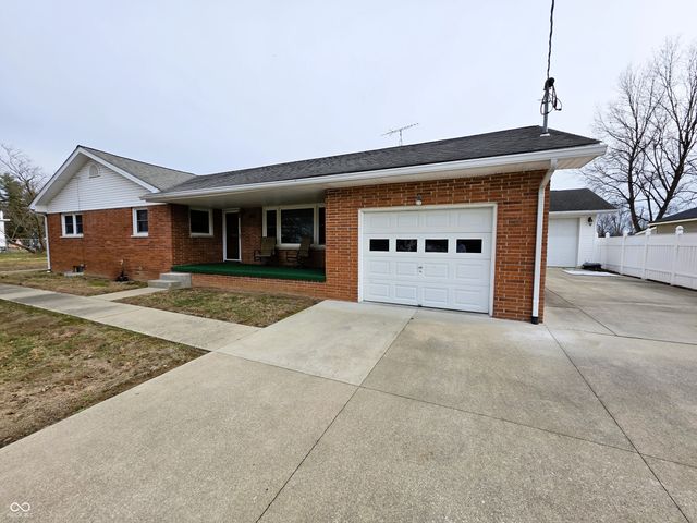 211 Cindy Lane, Crothersville, IN 47229