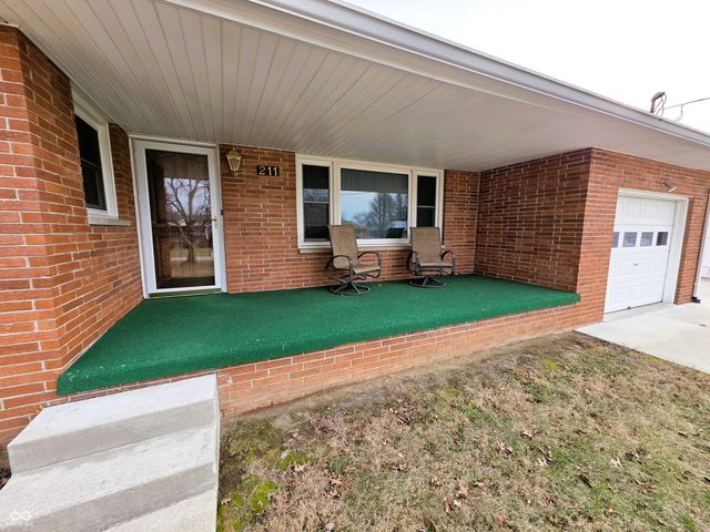 211 Cindy Lane, Crothersville, IN 47229