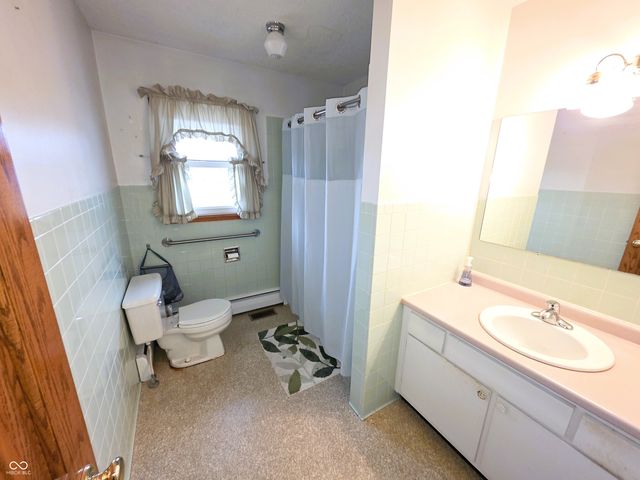 211 Cindy Lane, Crothersville, IN 47229