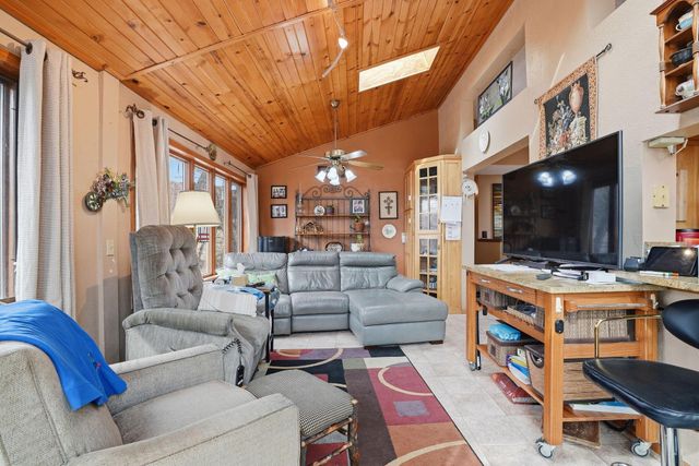 266 Twin Lake Trail, Little Canada, MN 55127