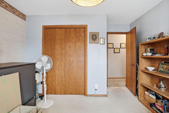 266 Twin Lake Trail, Little Canada, MN 55127