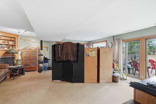 266 Twin Lake Trail, Little Canada, MN 55127