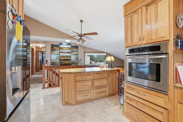 266 Twin Lake Trail, Little Canada, MN 55127