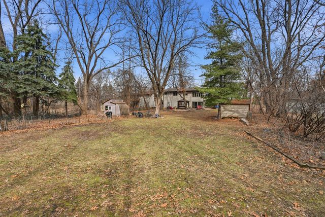 266 Twin Lake Trail, Little Canada, MN 55127