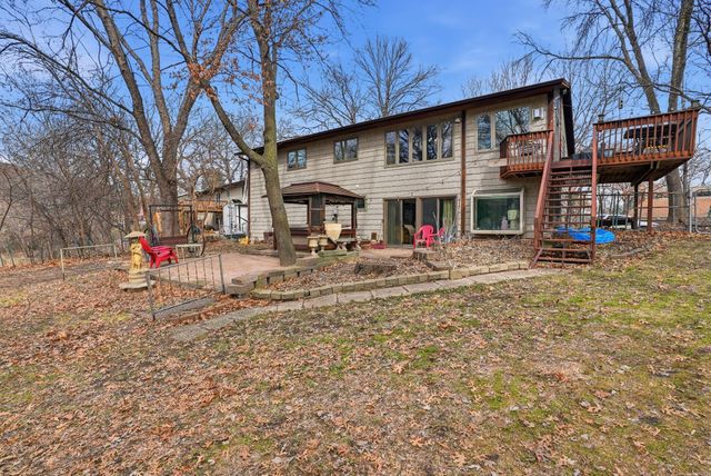 266 Twin Lake Trail, Little Canada, MN 55127