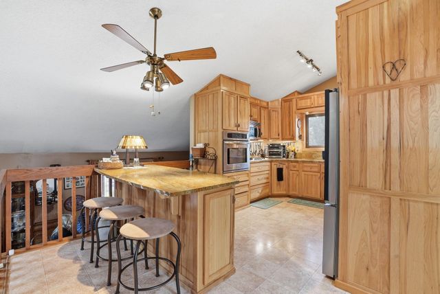 266 Twin Lake Trail, Little Canada, MN 55127