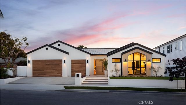 1453 Galaxy Dr, Newport Beach, CA 92660