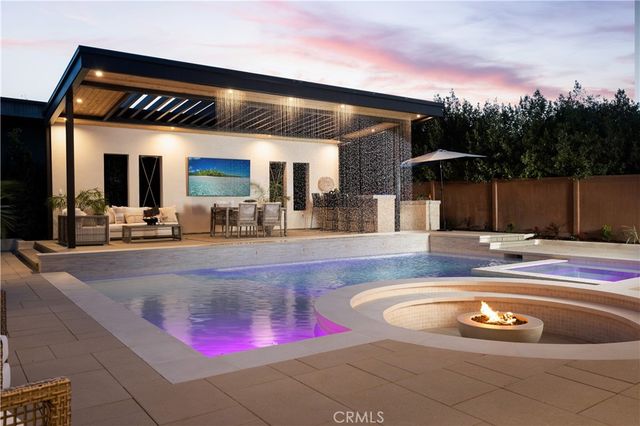 1453 Galaxy Dr, Newport Beach, CA 92660