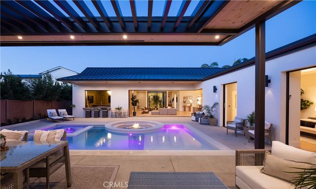 1453 Galaxy Dr, Newport Beach, CA 92660