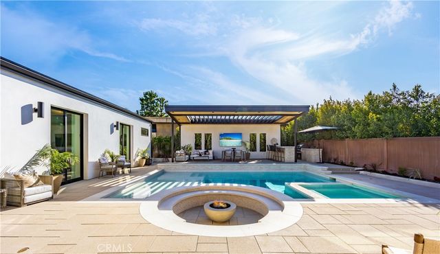 1453 Galaxy Dr, Newport Beach, CA 92660
