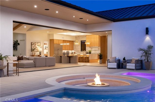 1453 Galaxy Dr, Newport Beach, CA 92660