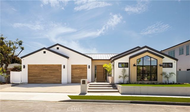 1453 Galaxy Dr, Newport Beach, CA 92660