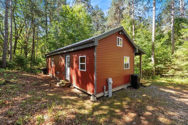 E6889 GUTH ROAD, Weyauwega, WI 54983