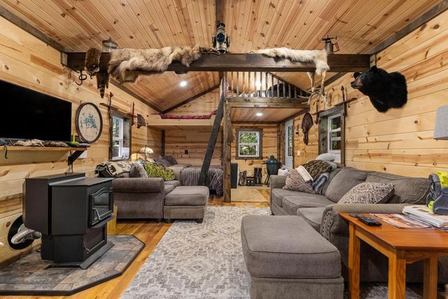 E6889 GUTH ROAD, Weyauwega, WI 54983