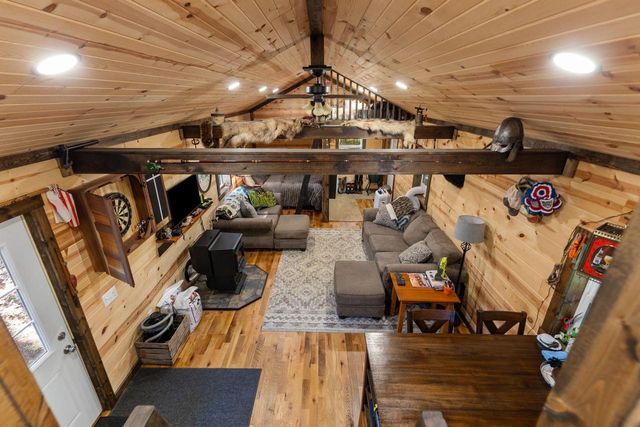 E6889 GUTH ROAD, Weyauwega, WI 54983