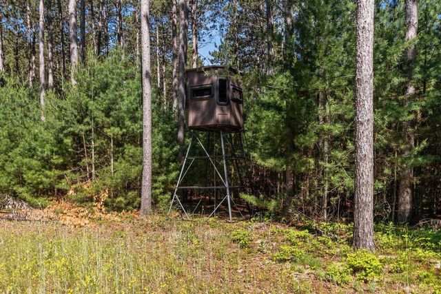 E6889 GUTH ROAD, Weyauwega, WI 54983