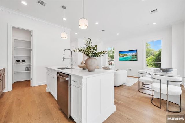 19 Gabriel Court 19, Paramus, NJ 07652