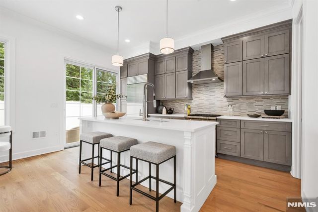 19 Gabriel Court 19, Paramus, NJ 07652