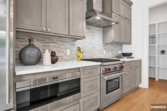 19 Gabriel Court 19, Paramus, NJ 07652